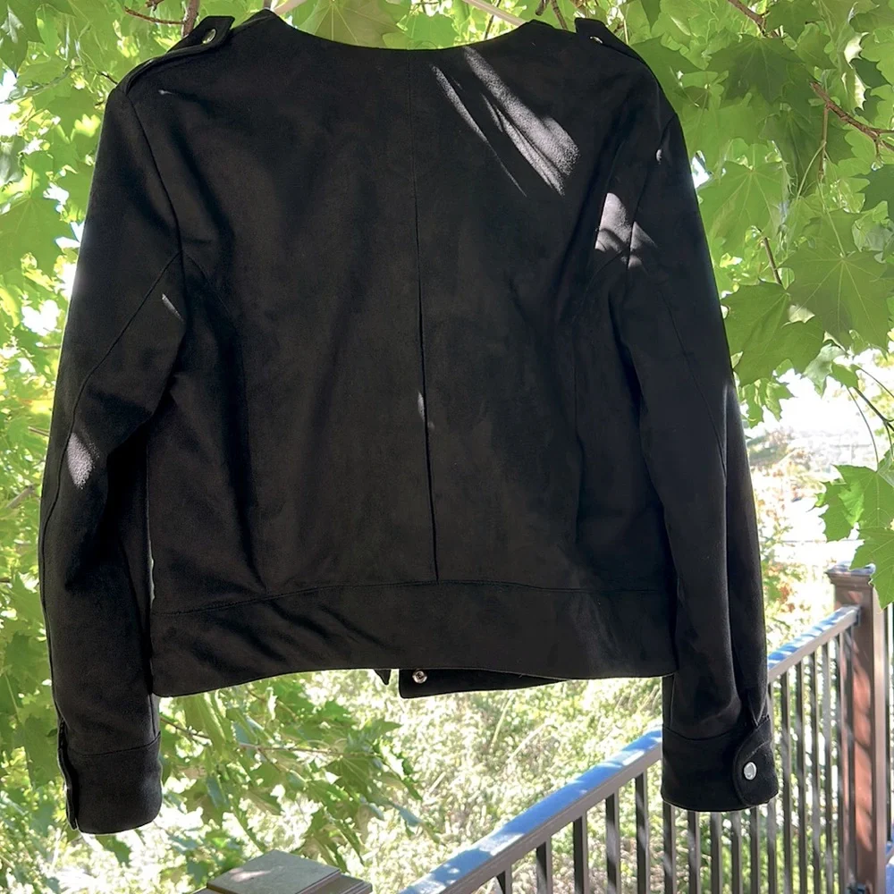 Bomber style H&M faux black suede jacket size 12 - Picture 2 of 3